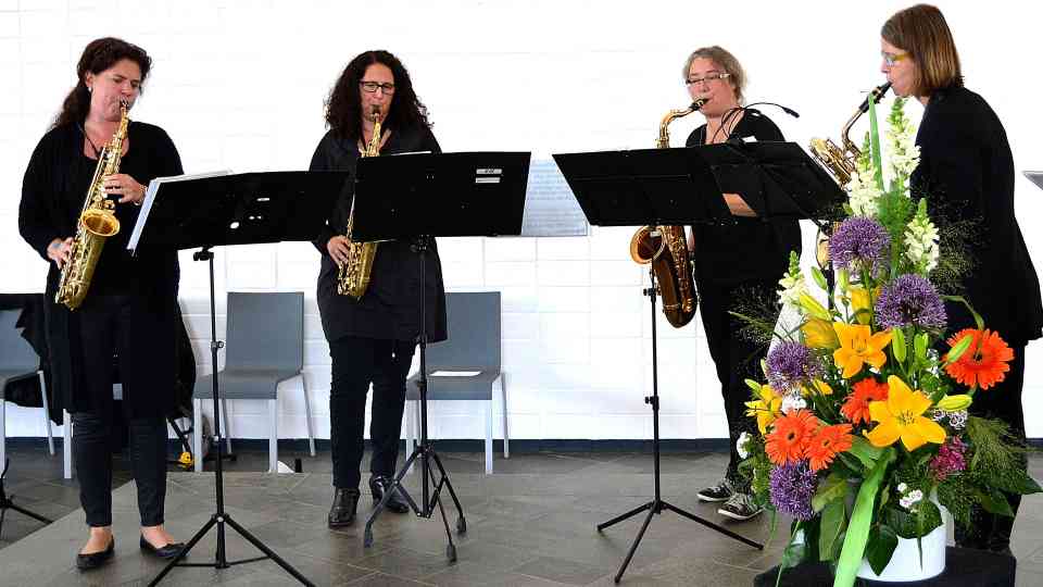 003_Blasfemin Vier Frauen - vier Saxophone